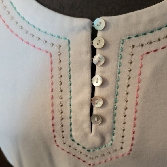 Alfred Dunner PM White Embroidered Flamingo & Palm Trees Cotton Blend Short Slee - Picture 7 of 10